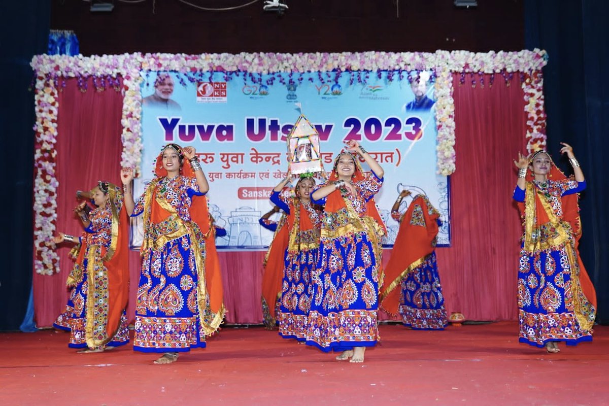 Hon'ble MLA Shri Bharatbhai Patel (@bharatpatelmla) inaugurated Yuva Utsav program organised by NYK Valsad.

#YuvaUtsav2023