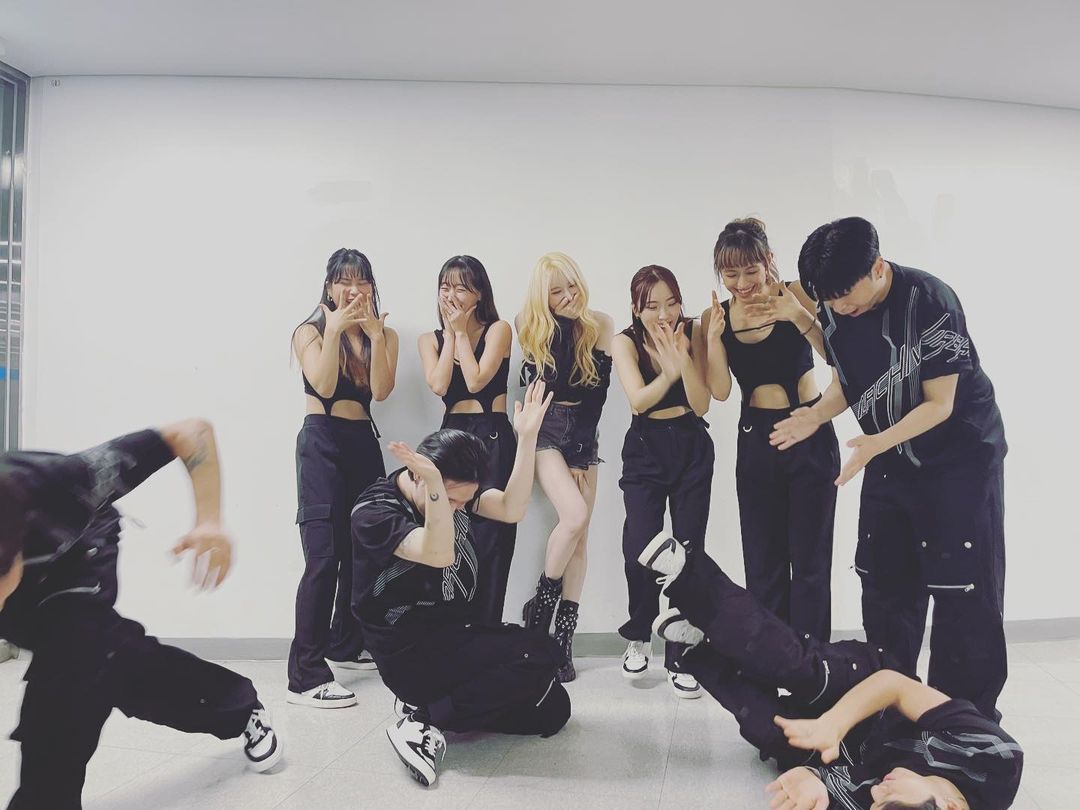 230717 Lee Chaeyeon Instagram Update! chaestival_: '(performed) HUSHRUSH (again) after so long💋 Aquamarine🐠 and KNOCK ✊️' 🔗: instagram.com/p/CuyNNV9BuYY/… #LEECHAEYEON #이채연 @official_LCY