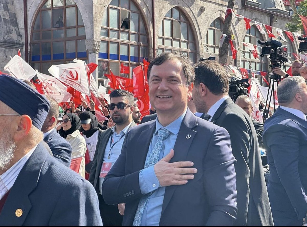 Aziz Milletimiz 
vergi düzenlemeleri ile ilgili meclisteki  oturuma/oylamaya Yeniden Refah Partisi olarak katılım sıfır olmuştur. 
Milletimizi temsil ettiğimizi düşünmüştüm, yanılmışım. Büyük hayal kırıklığı içindeyim.
Netice itibarı ile 
Bugün ( 17 Temmuz 2023 )Yeniden Refah