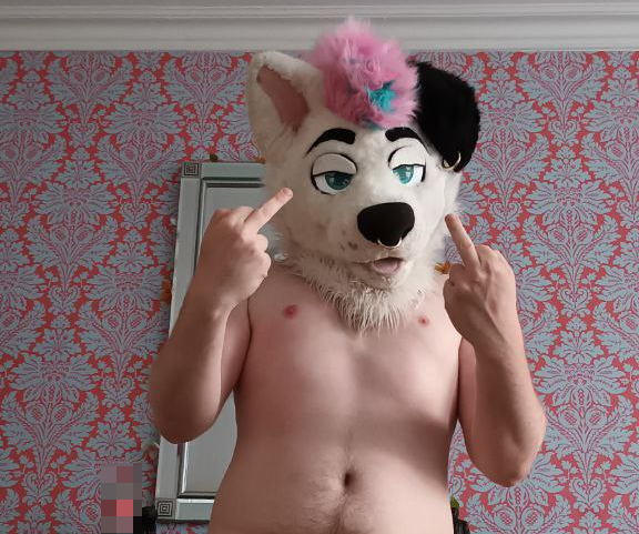 CashGodBruce's tweet photo. Nothing beats the experience of meeting a simp who wants to pay you after being beaten up till they taste blood and still pay you😈💸

I loved pulling on their small balls.
I'm bigger, stronger and in control💪

#FurryFindom #AbuseKink #Findom #Simp #Middlefinger #Chastity #Cuck https://t.co/Gf3sTeCO3g