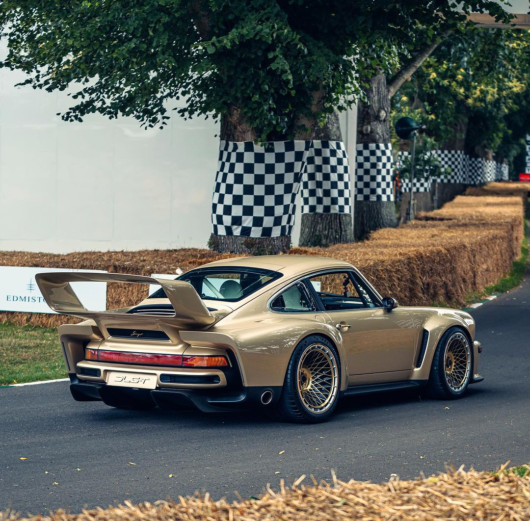 Porsche 911 Reimagined by Singer DLS Turbo Project

Via IG/alexpenfold