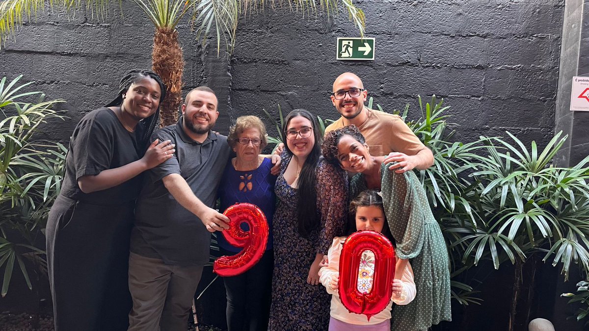 Vó Carmen fez 90 anos ontem e teve festa na Vila Maria! Assiste o #bdsp todo dia