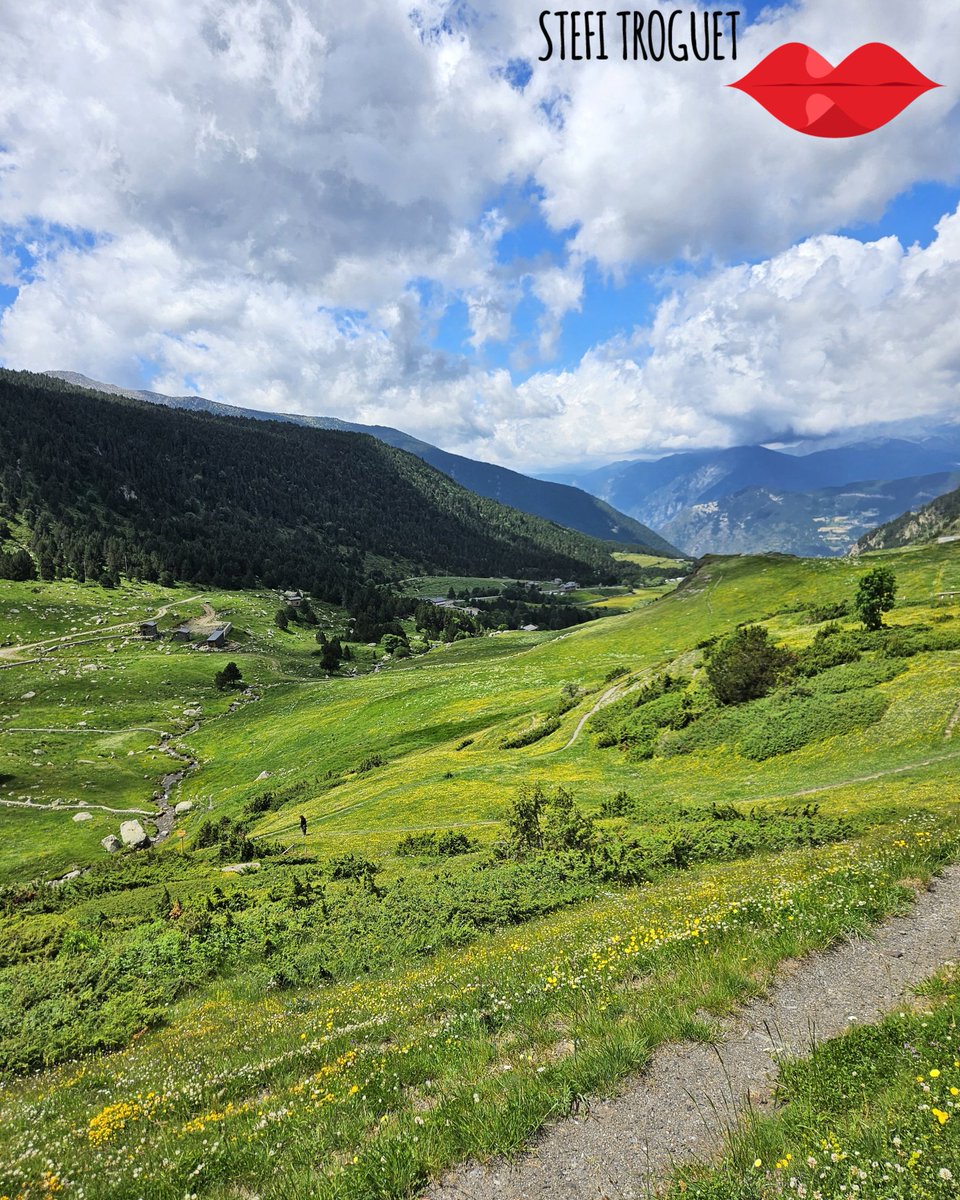 ETroguet's tweet photo. Weekend at home 🫶🏼🤍.
A couple of days of mornings cycling & afternoons with my family 🥰.
🚴🏻♀️ Saturday: Port de Cabús.
🚴🏻♀️ Sunday: Collada de Beixalís + Cortals d'Encamp.
More photos, Tweet 1/2 ⬇️
#Encamp #CortalsEncamp #Beixalis #PortDeCabus #Andorra #Pyrenees https://t.co/w3JYtW8pB1