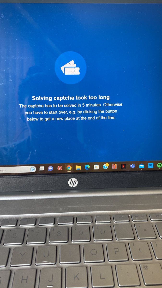 kelluvsit's tweet photo. @KMckeith @AXS_UK Same problem!!!! Kept coming up with this!! https://t.co/TkL0LWHd6y