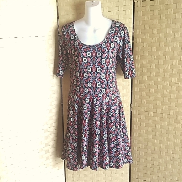 So good I had to share! Check out all the items I'm loving on <a href="/Poshmarkapp/">Poshmark</a> #poshmark #fashion #style #shopmycloset #bobbibrown #victoriassecret #lularoe: posh.mk/vTg51J5AkBb