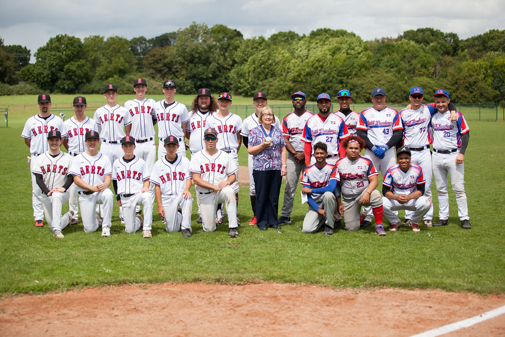 HertsBaseball's tweet photo. Dacorum Deputy Mayor Cllr. Brenda Link was our guest of honour at yesterday's National Baseball League game between the @HertsFalcons and the London Latin Boys. Thank you.

📸 photos by @SomeAreDead https://t.co/eByN1Tu4gq