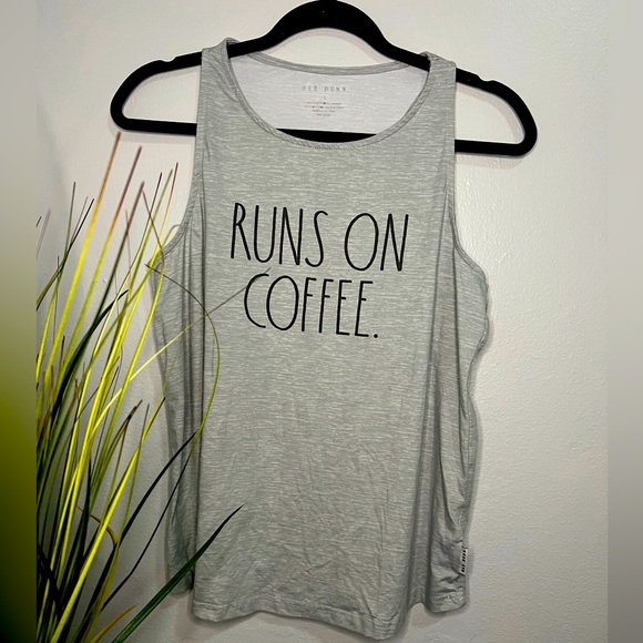 edgewatergr8c's tweet photo. So good I had to share! Check out all the items I'm loving on @Poshmarkapp from @kimsikorski #poshmark #fashion #style #shopmycloset #raedunn: https://t.co/azPvubdVc5 https://t.co/eOcqxDn1W0