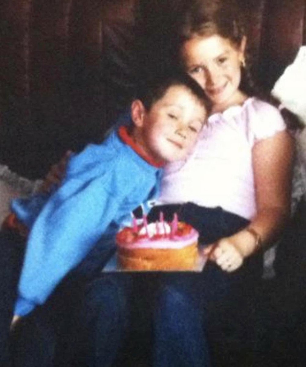 lauraKelly__X's tweet photo. Happy heavenly birthday to my best pal ❤️ reality is sinking in more than ever now than your actually gone, life is so unfair 💔  so thankful we have the best memories together but me &amp; shay are missing you massively. Forever 25 Rydo 😔❤️ https://t.co/R7VO5AeEcs