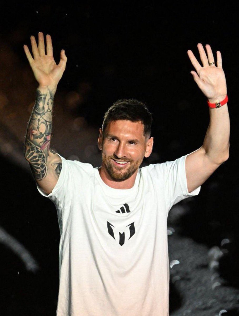 SportyBet's tweet image. Will Lionel Messi win a trophy with Inter Miami? 🤔

PS: Inter Miami are currently bottom of the MLS Eastern Conference 
#InterMiamiCF #Messi𓃵