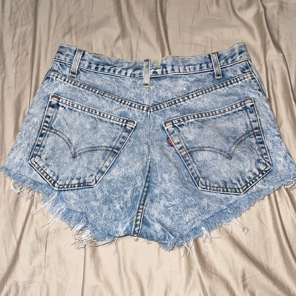 So good I had to share! Check out all the items I'm loving on <a href="/Poshmarkapp/">Poshmark</a> #poshmark #fashion #style #shopmycloset #anntaylorloft #pendleton #levis: posh.mk/omZzzNTnvBb
