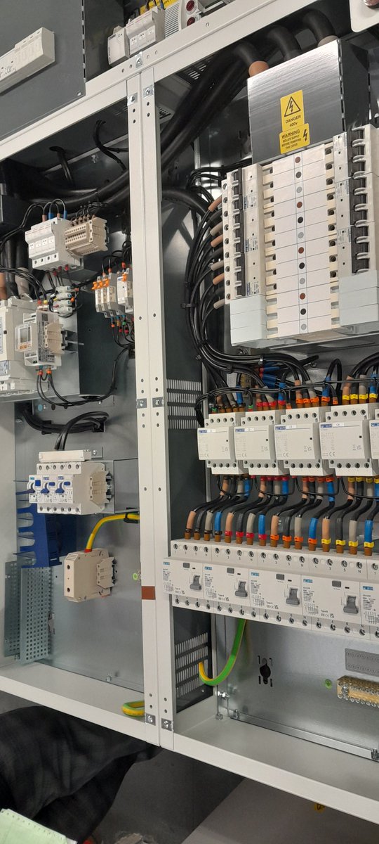 Board for a supermarket in Chesham to supply EV chargers

A 400A 50KA 4P MCCB main switch c/w auxiliary contact and 230v AC shunt trip. Type 1 & 2 lightning and mains surge arrestor cabled from 125A TP large frame MCB. 6 x 40A TP C curve MCB’s feeding 3 x 22kW twin port chargers. https://t.co/k92f9oKMVB