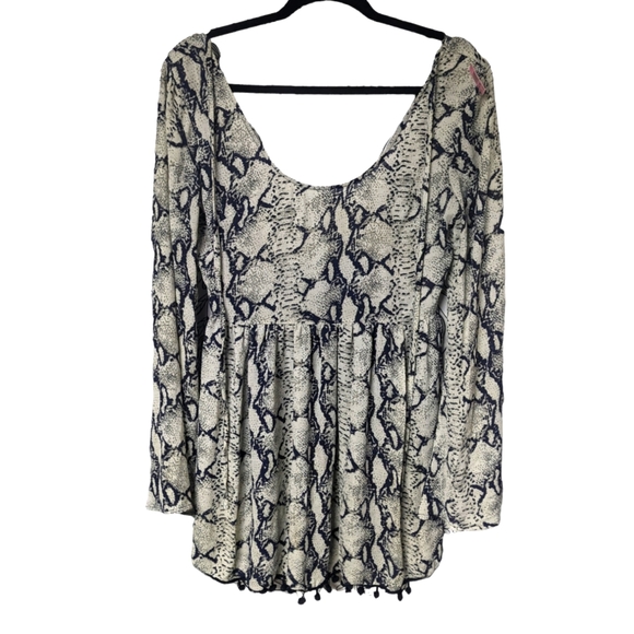So good I had to share! Check out all the items I'm loving on <a href="/Poshmarkapp/">Poshmark</a> #poshmark #fashion #style #shopmycloset #isaacmizrahi #forever21 #tobi: posh.mk/aqq2QGVnvBb