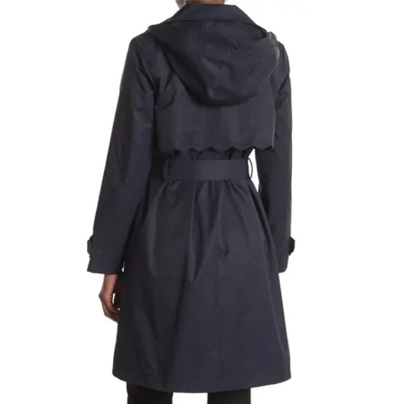 So good I had to share! Check out all the items I'm loving on <a href="/Poshmarkapp/">Poshmark</a> from <a href="/411PoshPrincess/">PoshPrincess411</a> #poshmark #fashion #style #shopmycloset #katespade #marcbymarcjacobs: posh.mk/minMHzmbkBb