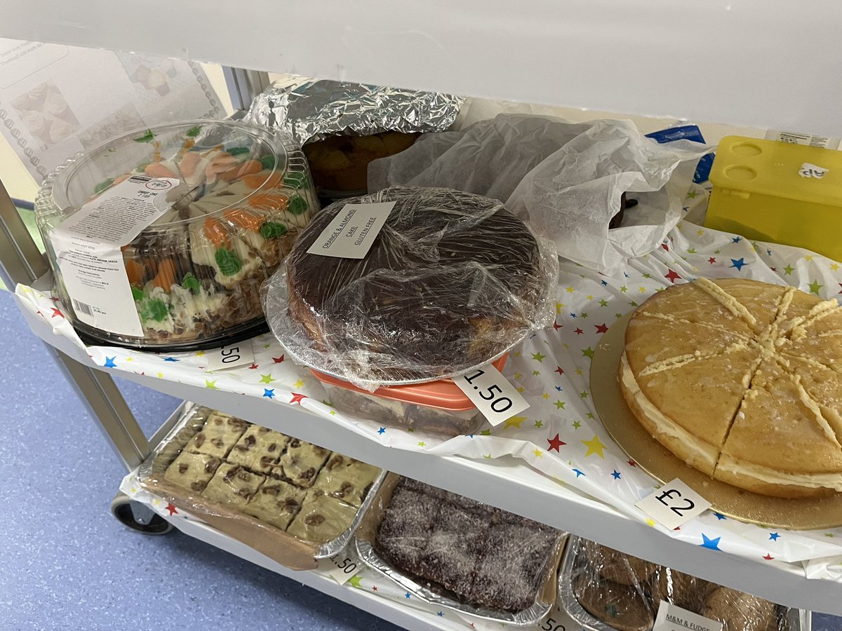 Hazeljsw's tweet photo. C25 Cake Sale 
ENT Entrance today 
Raising money for patients on the  Head and Neck Unit 
@TeamNUH @nottmhospitals @MiriamMutize @laurenghoare https://t.co/Vyg4kiFMkm