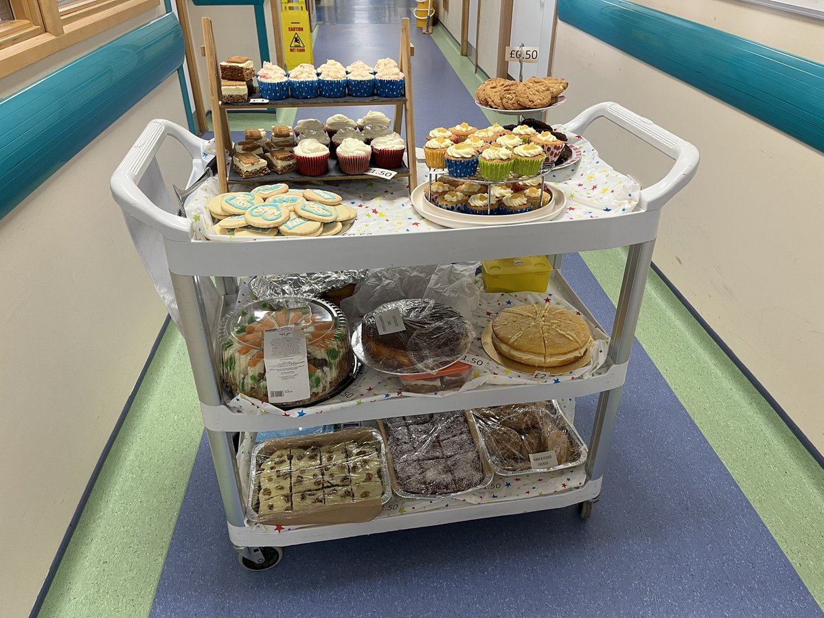 Hazeljsw's tweet photo. C25 Cake Sale 
ENT Entrance today 
Raising money for patients on the  Head and Neck Unit 
@TeamNUH @nottmhospitals @MiriamMutize @laurenghoare https://t.co/Vyg4kiFMkm