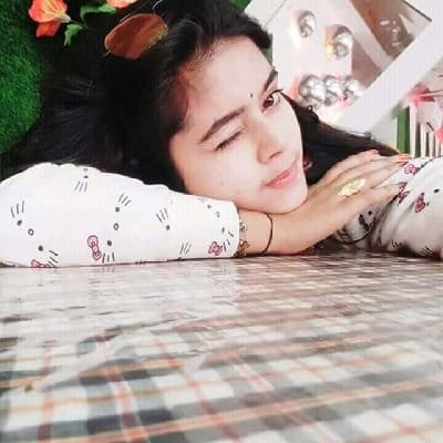 هل يمكنك تقبيلي