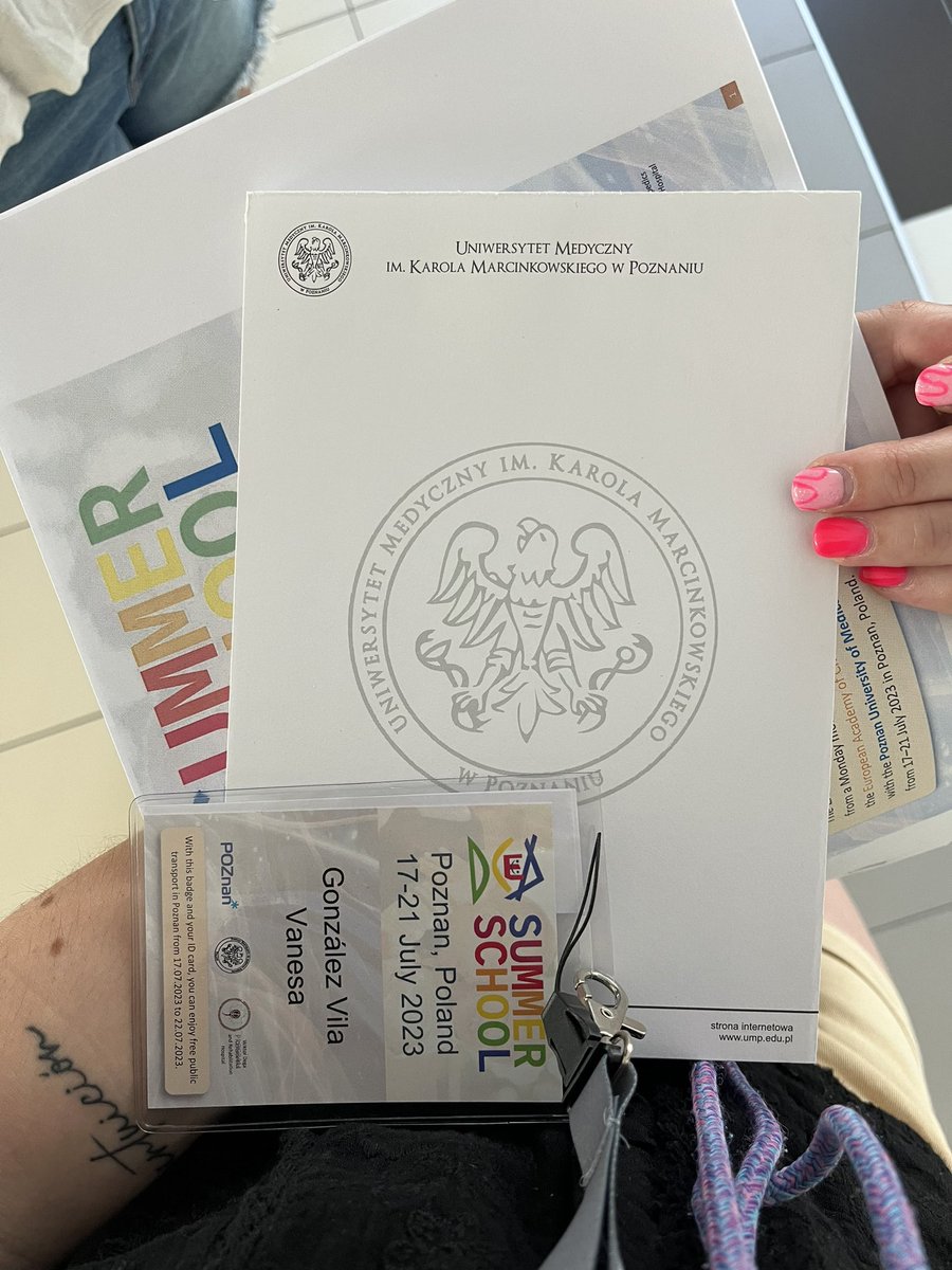 Vanegovi's tweet photo. A big opportunity!
I’m very happy here #SummerShool
@EACDtweet https://t.co/4IxZjU9rNA