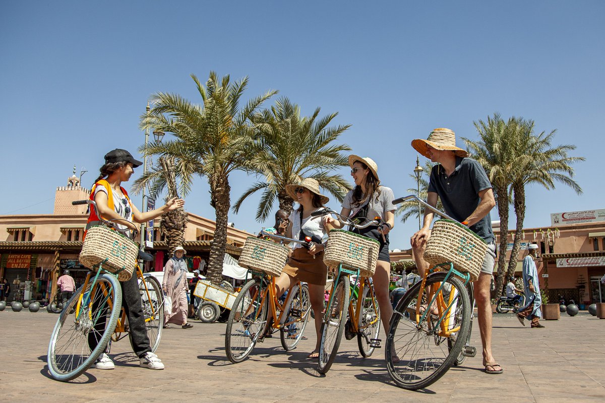 🚴‍♀️ It's Tour de France time, and we can't help but feel inspired by the incredible cyclists pushing their limits! Embark on your own cycling adventure today loom.ly/8oTO2qE

#Withlocals #TourdeFrance #BikeTours #Sustainability #TravelForTheBetter #PeoplePlacesPlanet