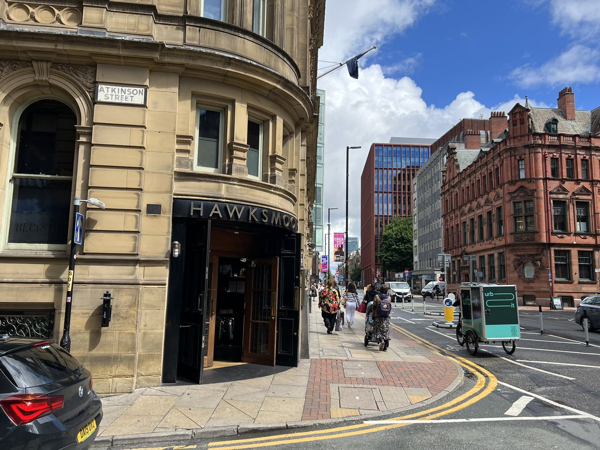 Looking forward to hosting <a href="/TheBuyer11/">The_Buyer</a> Restaurant Tour today in Manchester with #Luberonwines with great panel of local merchants, importers &amp; somms. First stop <a href="/HawksmoorMCR/">Hawksmoor Manchester</a> then @MarayRestaurant and #BlossomStreetSocial …<a href="/awesommelier/">awesommelier</a> <a href="/ReserveWinesUK/">Reserve Wines</a> <a href="/paulcaputowine/">Paul Caputo</a>