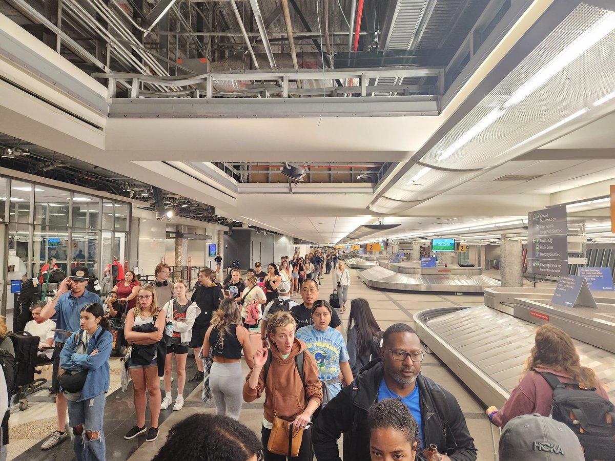 ReinhartLLC's tweet image. 4:30 AM and the #PreCheck line is already this. I'm not going to miss my annual visit to the worst airport on the planet. @DENAirport SUCKS! #WesternKansasRegionalAirport