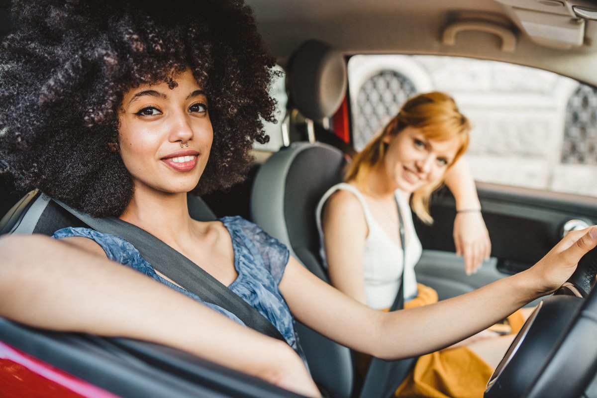 DriveSmartIns's tweet photo. How should you split the cost of petrol when you're #carsharing?

Read our full guide to making car sharing easy here: https://t.co/l4sfGR6sKP

#DriveSmart #CarShare https://t.co/wnIaNHRk0C