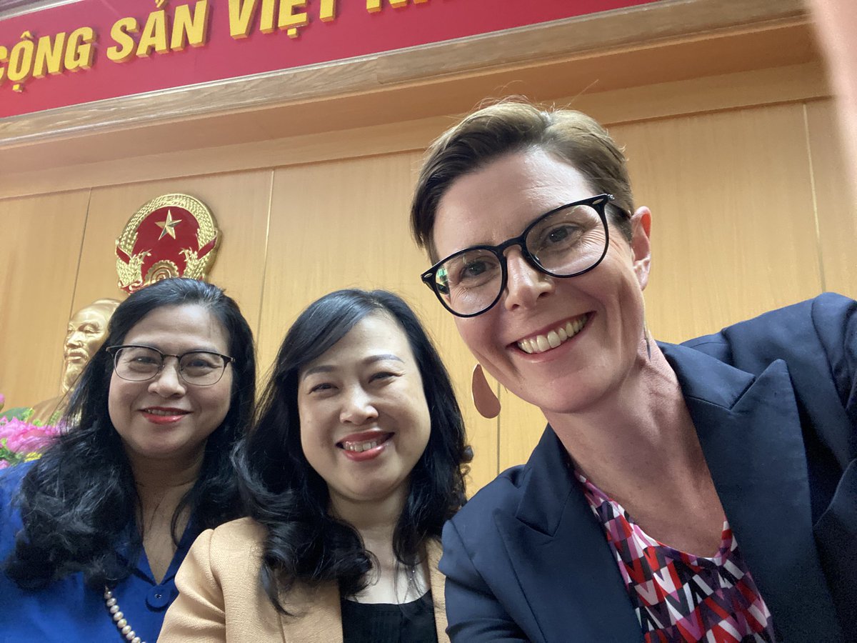 Angela Pratt (@angepratt) on Twitter photo Such a pleasure to welcome my <a href="/WHOWPRO/">World Health Organization (WHO) Western Pacific</a> colleague <a href="/HuongTr66054629/">Huong Tran</a> home to Vietnam, & join her for a friendly and productive courtesy call on 🇻🇳 Health Minister Dao Hong Lan.
So grateful to work closely with such excellent women leaders 🙏.
(Of course w/ obligatory 🤳 😉) Such a pleasure to welcome my <a href="/WHOWPRO/">World Health Organization (WHO) Western Pacific</a> colleague <a href="/HuongTr66054629/">Huong Tran</a> home to Vietnam, & join her for a friendly and productive courtesy call on 🇻🇳 Health Minister Dao Hong Lan.
So grateful to work closely with such excellent women leaders 🙏.
(Of course w/ obligatory 🤳 😉)
