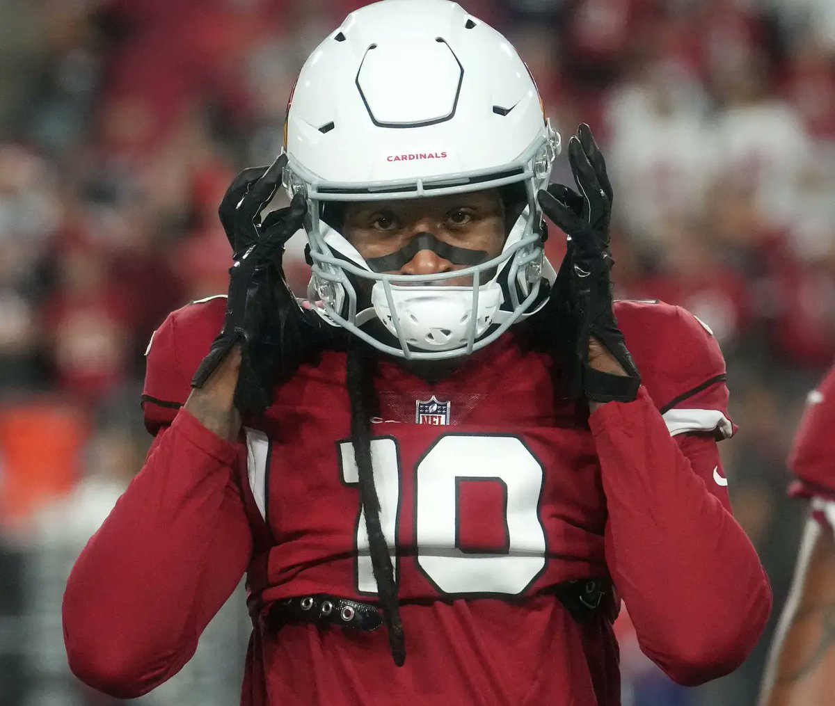 DeAndre Hopkins Headed To Join  Titans 

Recently, the Tennessee Titans signed wide receiver DeAndre Hopkins to a two-year, $32 million contract. Hopkins has been an All-Pro three times and has 11,298...... https://t.co/OuHHyy9sAe #sportswriters https://t.co/vtXoBbiqdo