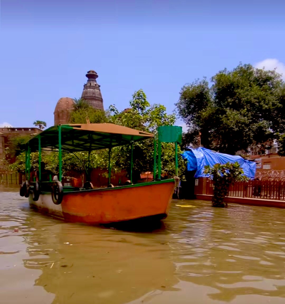 on-twitter-500-years-ago-yamuna-ji-would-flow-at-the-foothill