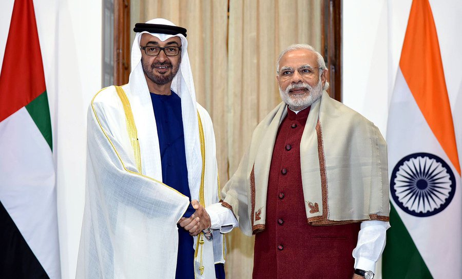 Exciting news! 🇦🇪 UAE and 🇮🇳 India have inked a groundbreaking deal to conduct trade settlements in Indian rupees, bypassing the US dollar. A game-changer that strengthens bilateral ties and opens new avenues for economic collaboration. #UAEIndiaTrade #CurrencyShift
