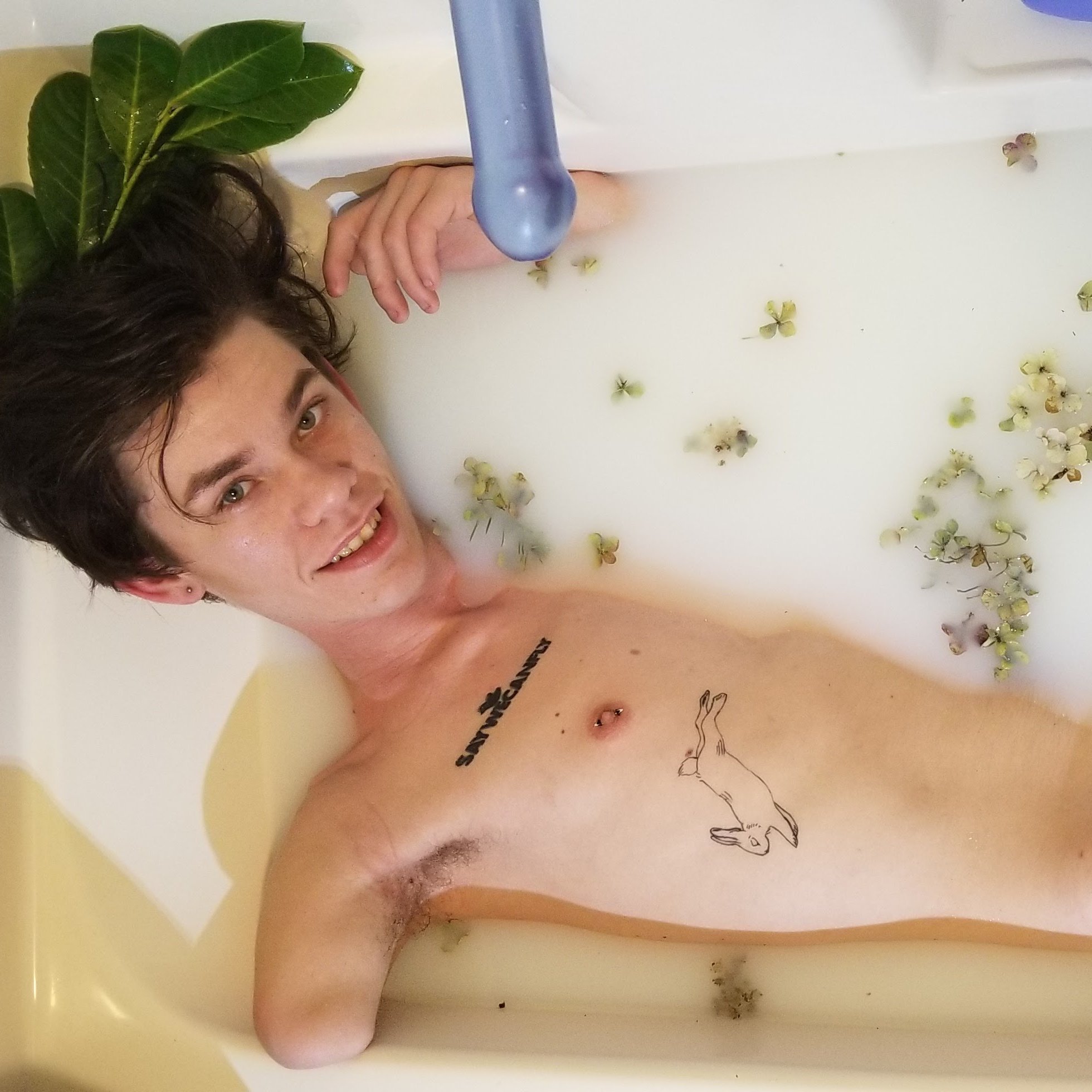 @audioguy182 You want to fuck a trans guy. How about instead a one-armed twink🥱 https://t.co/DMHFgrlsxs