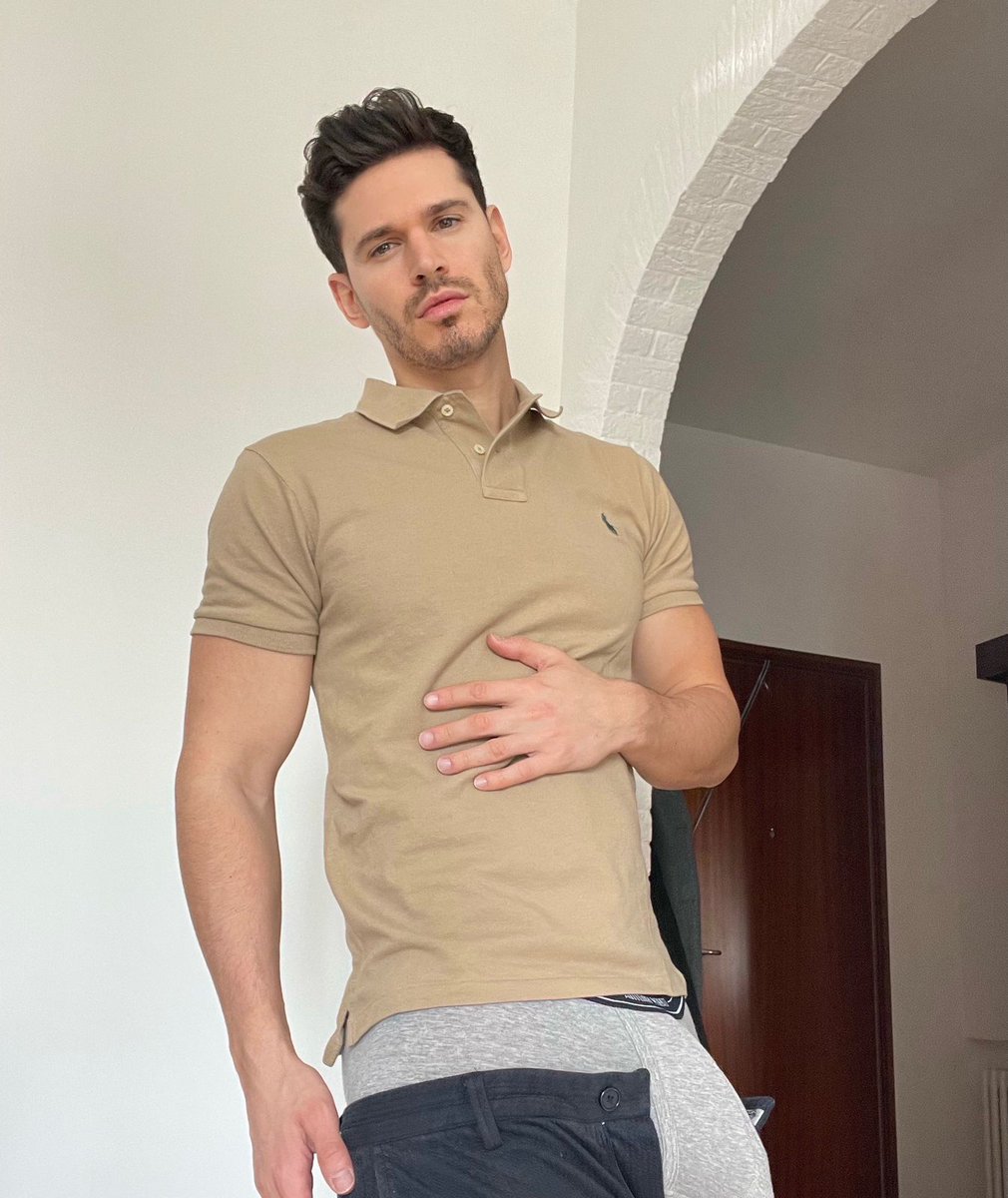 Doctor Marcrose on Twitter: "Let’s have a sweaty workout on this couch