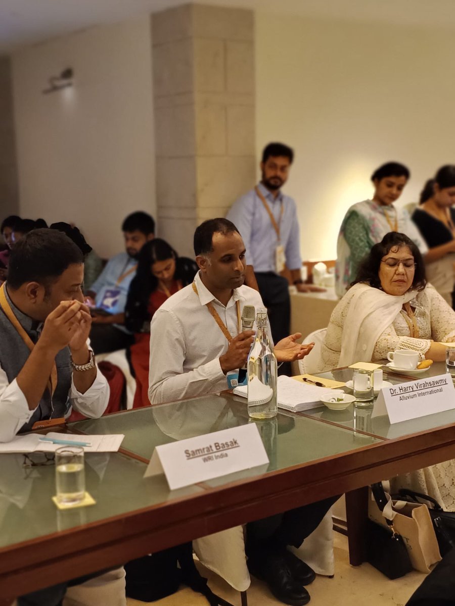 <a href="/WRIIndia/">WRI India</a> <a href="/SamsKenX/">Samrat Basak</a> <a href="/donotrushmee/">Rashmi</a> <a href="/Sinjaa08/">Sindhuja Janakiraman</a> <a href="/1701Aakash/">Aakash 1701</a> Dr. Harry Virahasawmy, <a href="/Alluvium_AU/">Alluvium Consulting</a>  reflects on the diverging pathways for water sensitive management in developed and developing urban contexts and emphasise the need for strengthening institutional systems to achieve impacts #ConnectKaro 2023 #WRIIndiaWaterResilience