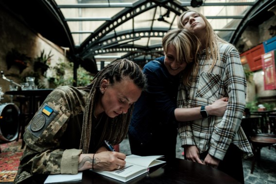 De Standaard on Twitter: "Vrouwen aan het front: ‘Gelukkig