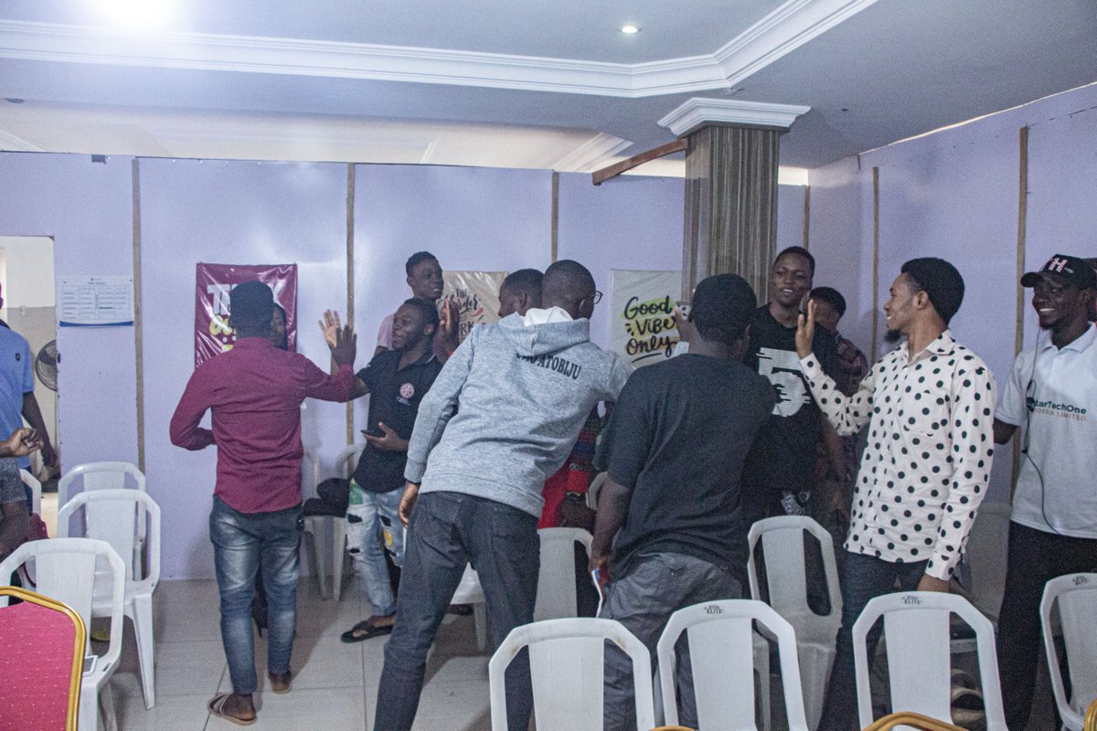 BeerjsLokoja's tweet photo. "Learning never tasted so good! 📚🍻 Savor the excitement of the BeerJs Lokoja event. #BeerJs #TechEvent #BeerJsLokoja #community #javascript https://t.co/IRo30SYwRL