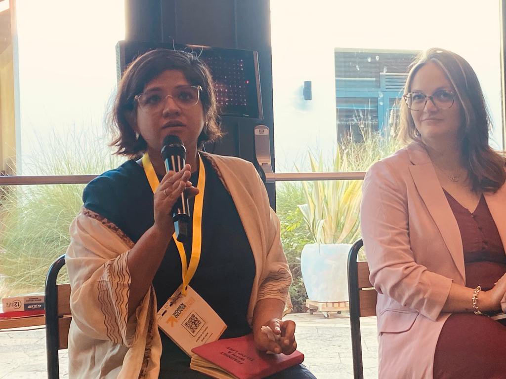 Prospera (@prospera_inwf) on Twitter photo The conversation has kicked off with Anisha of <a href="/WF_Asia/">Women's Fund Asia</a> reflecting on who women & feminist funds are.
Money is a political right.
Womenās funds invest in visions &change agendas. They also have exit strategies while in support of movements for the long haul.
#FundWomenFunds The conversation has kicked off with Anisha of <a href="/WF_Asia/">Women's Fund Asia</a> reflecting on who women & feminist funds are.
Money is a political right.
Womenās funds invest in visions &change agendas. They also have exit strategies while in support of movements for the long haul.
#FundWomenFunds