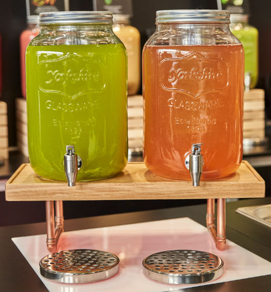 OrankaUK's tweet image. Starting the week with a simple shout out for our online library. Featuring...

🔸Brochure
🔸How To Guides
🔸Flavour Lists
🔸Allergen Information 

Dive in now&amp;gt;&amp;gt; bit.ly/44pa3DY

#Juices #Smoothies #Oranka