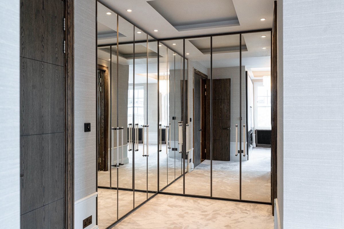 WestWindows's tweet photo. Elevate your style with a bespoke masterpiece, where luxury meets functionality in this custom-designed wardrobe 🛠️

#london #londonjoinery #irongmongery #joinery #customjoinery #craftsmanship #sashwindows #windows #doorhardware #interiordesign #interiordetails https://t.co/CkmK3wCxt9