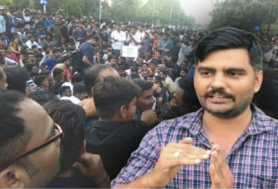 🛑યુવરાજસિંહ જાડેજા કેસમાં હવે ૨૦ જુલાઈ એ થશે સુનાવણી..
🛑આજે સુનાવણી ટાળી..
🖊️તોડકાંડમાં જે પાંચ લોકો ને જામીન મળ્યા  છે એના જામીન રદ્દ કરાવવા ભાવનગર પોલીસની  હાઈકોર્ટે માં પીટીશન
✅સમય પસાર કરી રહ્યા છે
✅૧૦૦ વાત ની ૧ વાત યુવરાજસિંહ ને ન્યાય ના મળવો જોઈએ.
#નેટવર્ક_ન્યૂઝ_ગુજરાત