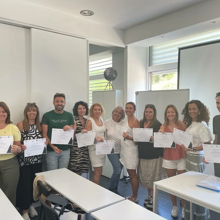 FpSedavi's tweet photo. SEDAVINEROS POR EL MUNDO, en este caso Lisboa, terminaron ayer su Job Shadowing. Ha sido una semana increíble en la cual han compartido experiencias con sus respectivos centros portugueses y han potenciado la organización informal. https://t.co/NpT6phwCX9