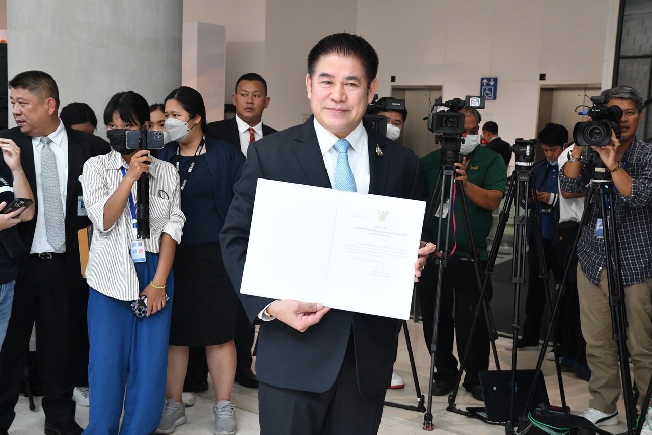 khaosod-english-on-twitter-phalang-pracharath-mp-thammanat-prompao-is