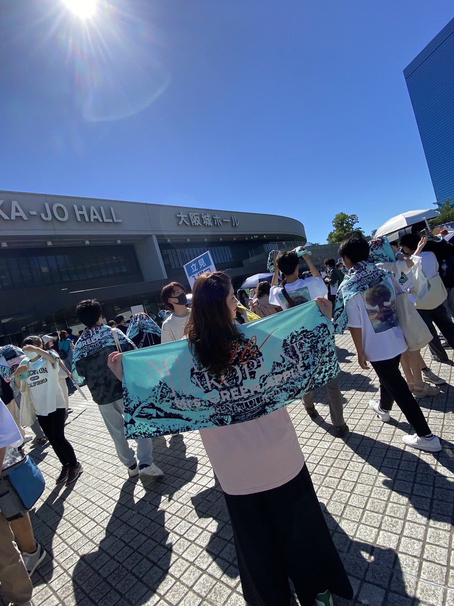 SecretYamamoto's tweet photo. 京都リラクゼーションサロンスクレです✨
昨日は息子とMrs. GREEN APPLEのライブへ行ってきました🍏🍏
ヤバかったです。笑

#Mrs. GREEN APPLE
#ライブ https://t.co/uQKO7Cv1oo