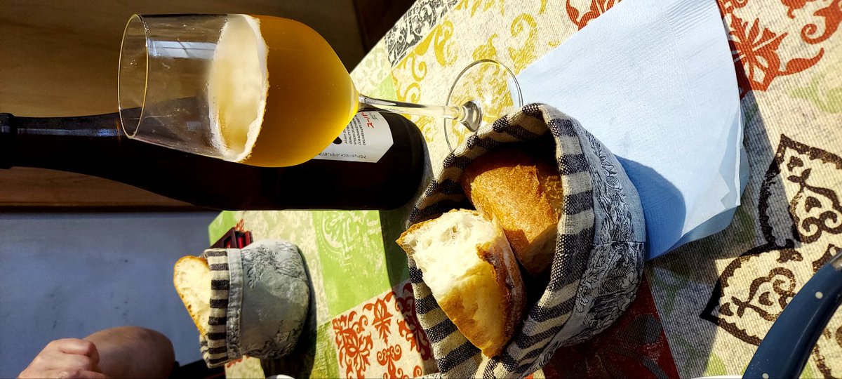 etsu424m's tweet photo. 秋田に行かれなかったので、一緒に行くはずだった友とランチ☀️🍴
美味しかったし、沢山話出来て楽しい😆💕✨ひととき過ごした。S子さん送迎有難う😉👍️🎶 昼ビール🍺はうんまい✨
#常総市
#JOZO https://t.co/HdNNc5Sloe