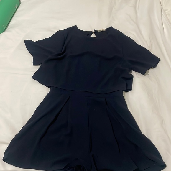 So good I had to share! Check out all the items I'm loving on <a href="/Poshmarkapp/">Poshmark</a> from <a href="/Moore_Tricia/">Tricia Moore</a> #poshmark #fashion #style #shopmycloset #oneclothing: posh.mk/GeMgCbYavBb