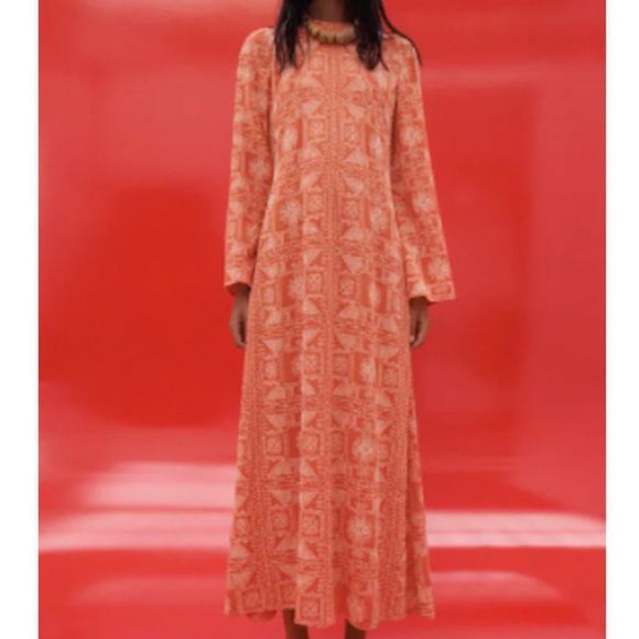 So good I had to share! Check out all the items I'm loving on <a href="/Poshmarkapp/">Poshmark</a> from <a href="/DanielaTirnovan/">Daniela tirnovan</a> #poshmark #fashion #style #shopmycloset #zara: posh.mk/hP08FQYavBb