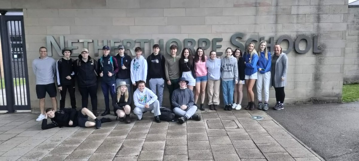 So it's Adios to our 18 Sixth formers and 2 staff as they head to Mexico for the next few weeks on their conservation trip. ¡Buen viaje!