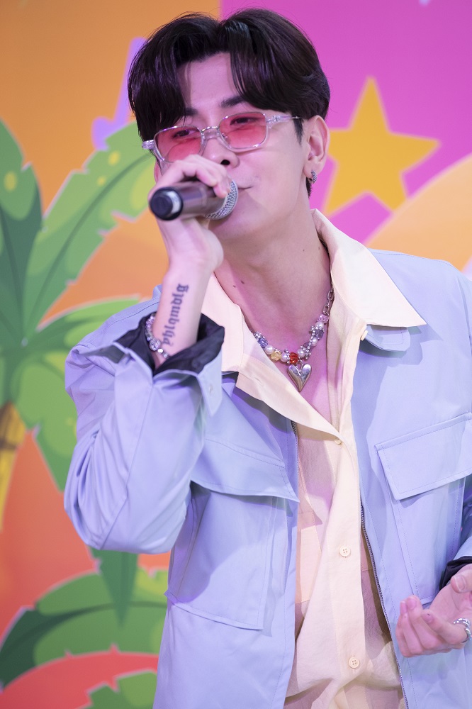 around_ent's tweet photo. Fresh Looks by Freshlight จัดอีเวนต์ ชวน บอนซ์ ณดล อวดลุคสีผมใหม่ พร้อมโชว์ Mini Concert เอาใจ Lovely Fan

อ่านต่อ: https://t.co/uiaeXLZfnT

#FreshlookbyFreshlight #bonnadol https://t.co/bBg0u3o2Ic