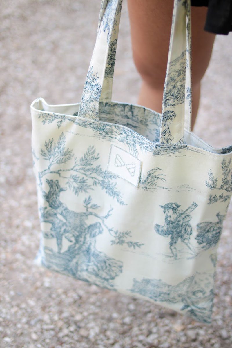 maanon_plt's tweet photo. Viens découvrir les Tote bag 🫶🏻

https://t.co/E7vB1yKy7T https://t.co/5shOvcC3aP