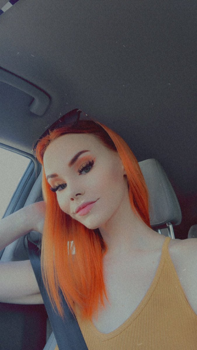 GoddessCoraBea's tweet photo. You’re new addiction 🌶️#sendmemoney #paypiggie #paypig #humanatm #findommebrat #findomgoddess #FindomBrat #findom #feetpicsforsales #cashapp https://t.co/j6WbjuGbMM