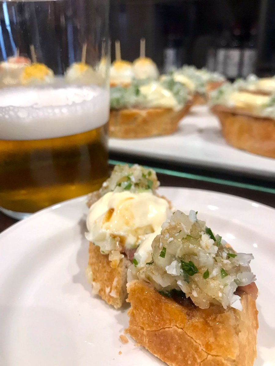 laespiga_ss's tweet photo. Lunes, si. Pero de verano.🙌🏽
https://t.co/9ct49bHH8e
#LaEspiga #GranBar #Donostia #Pintxos #Gastronomía #Foodies #SanSebastián #Gastronomy https://t.co/A4M0XIQSte