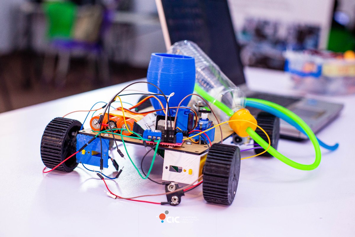 CIC_Makerspace's tweet photo. Nigeria has a food crisis!
Few days ago, the president declared a state of emergency on food insecurity. The average Nigerian spends over 60% of their income on food, compared to less than 10% in developed nations.
#NigerianGenius
#hardware
#engineering_degree
#CLINTONEL https://t.co/LPnkk7Y0Yx